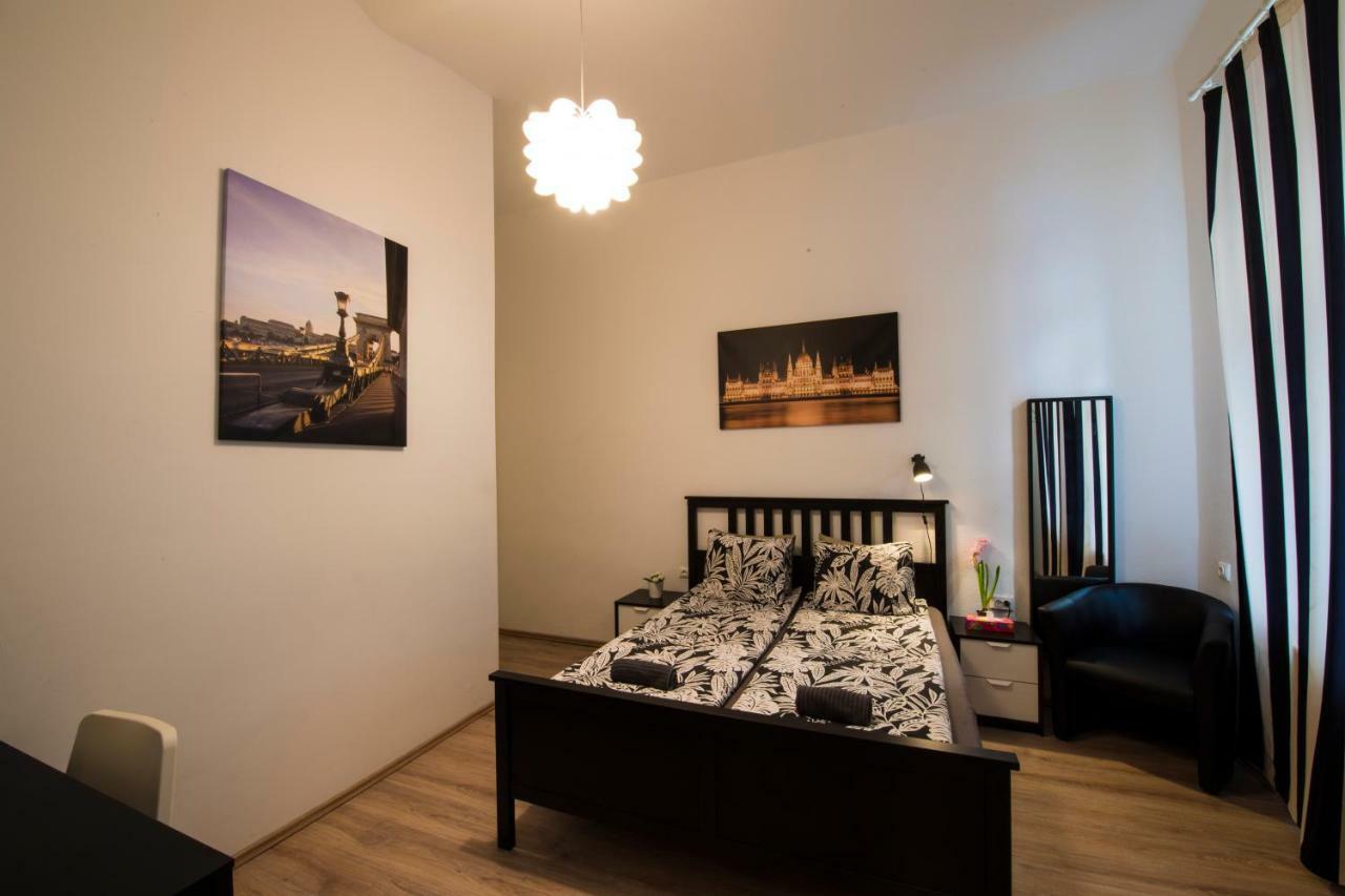 No. 11 Apartment With 2 Bathrooms Next To Railway Station Budapest Kültér fotó